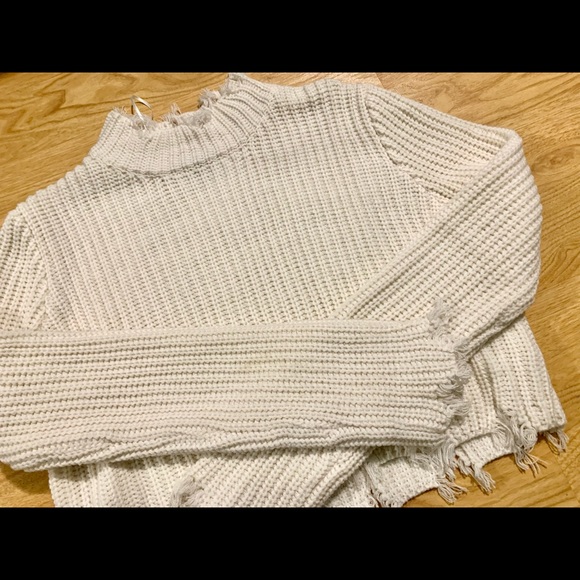 Sweater - Picture 1 of 2
